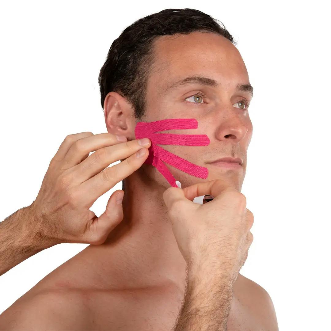 applicazione taping elastico viso